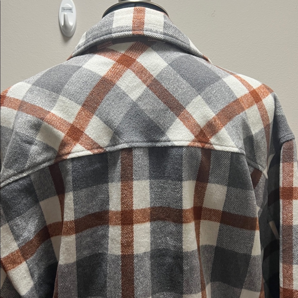 Plaid Button-Up Jacket - Picture 5 of 8
